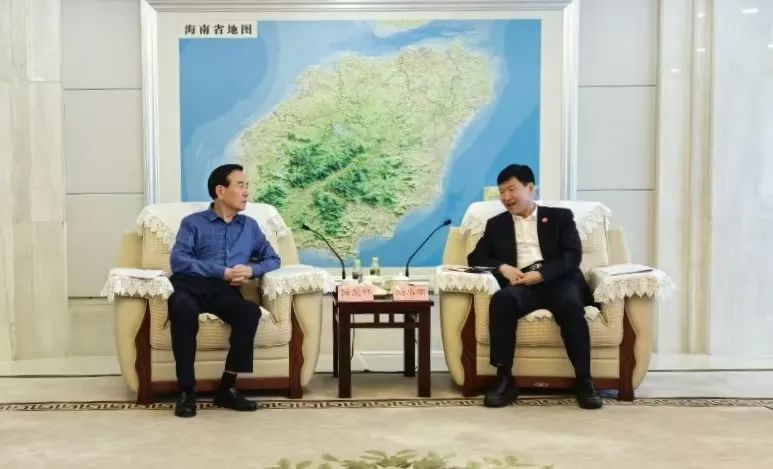 海南省長劉小明會見魯麗集團董事長薛茂林